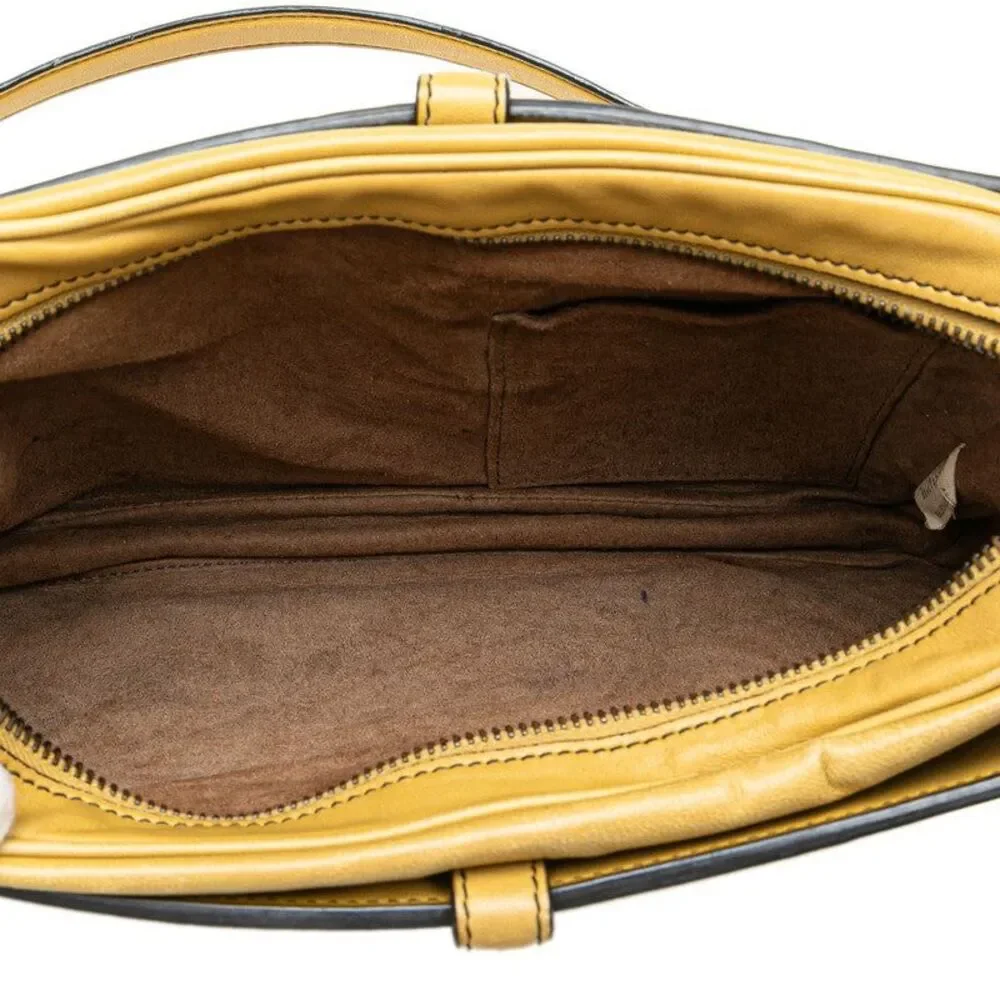 Bottega Veneta delivery duty